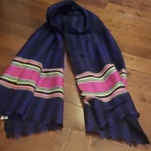Beautiful wool scarves.